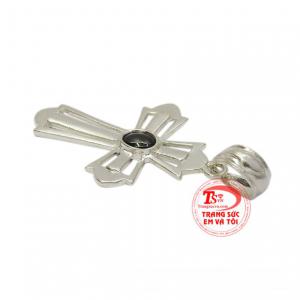 Mặt thánh giá bạc được nhiều khách hàng lựa chọn