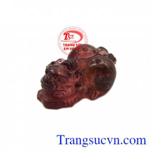 Sản phẩm được lựa chọn từ viên đá tourmaline thiên nhiên có chất lượng cao để chạm khắc theo hình con tỳ hưu