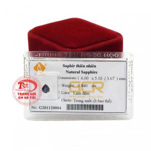 Với những đường cắt sắc nét tạo nên độ lấp lánh cho viên đá. 