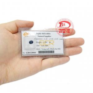 Đá Sapphire là viên đá của kỉ niệm 5 năm và 45 năm ngày cưới. 