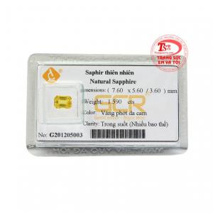 Viên saphir vàng an nhiên phù hợp với người mệnh thổ và mệnh kim. 