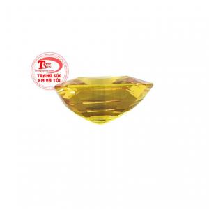 Viên saphir vàng tài lộc phù hợp cho những người mang mệnh Thổ và Kim