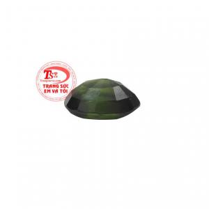 Đá saphir tích lũy hàng trăm triệu năm sẽ mang tới sự thư tái, tâm trí hanh thông, giảm căng thẳng mệt mỏi.