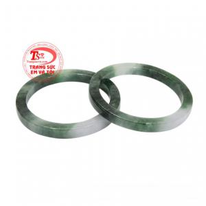 Vòng đôi ngọc jadeite an nhiên là sản phẩm đang được yêu thích tại Trang sức Em và Tôi.