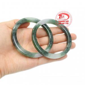 Đặc biệt, người ta tin rằng ngọc jadeite trải qua quá trình tích lũy hàng triệu năm