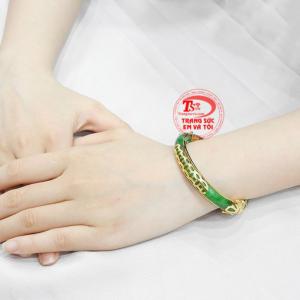  Vòng Jadeite bọc vàng kim tiền đẳng cấp mà vô cùng kiêu sa, sự lựa chọn hoàn hảo dành cho các quý bà thời thượng.