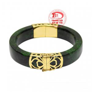 Vòng Jadeite bọc vàng tinh tế được chạm khắc tỉ mỉ