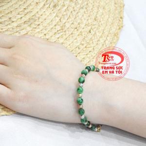 Vòng tay jadeite độc đáo nhận đặt chế tác theo yêu cầu.