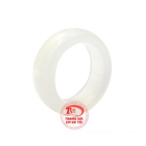 Nhẫn mã não trắng an lành