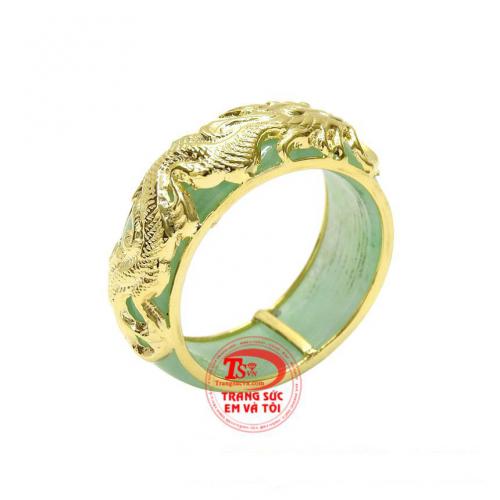 Nhẫn ngọc cẩm thạch rồng vàng