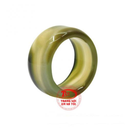 Nhẫn ngọc mã não hưng thịnh