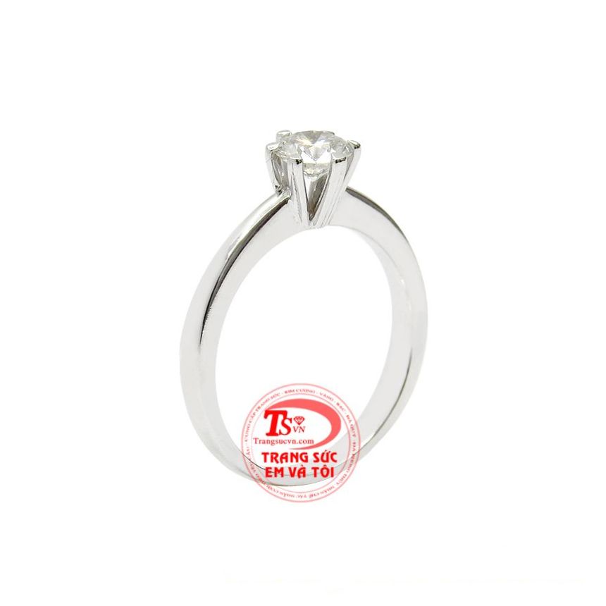 Nhẫn nữ kim cương trang nhã được chế tác từ vàng trắng 18k. 