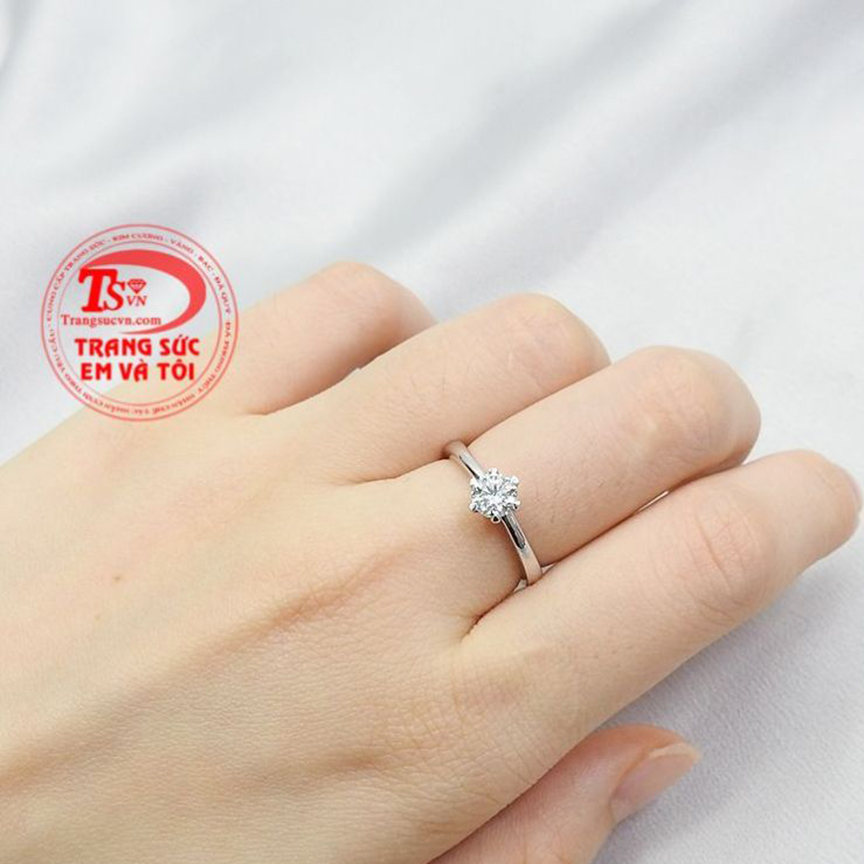 Nhẫn nữ kim cương trang nhã là món quà ý nghĩa dành tặng cho người phụ nữ của bạn.