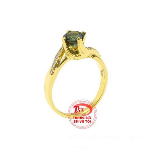 Nhẫn vàng Sapphire quý cô