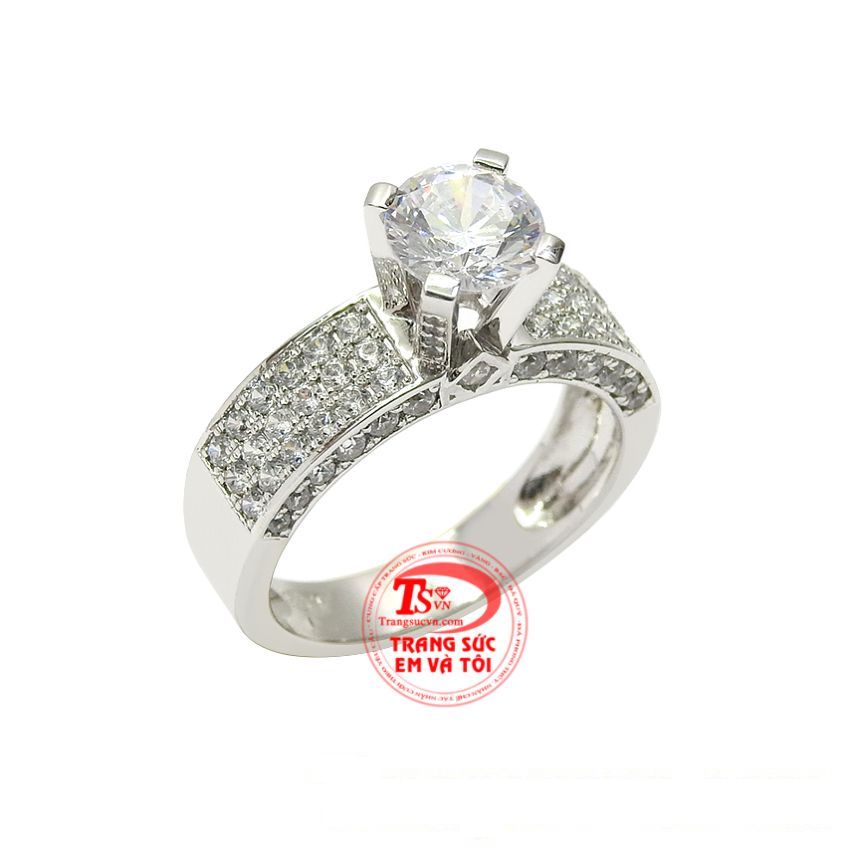 Chiếc nhẫn này giúp các nàng tôn vinh vẻ đẹp kiêu sa, duyên dáng cho phái đẹp. 