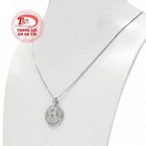 Bộ mặt dây này giúp phái đẹp tôn lên đường nét quyến rũ của người con gái. 