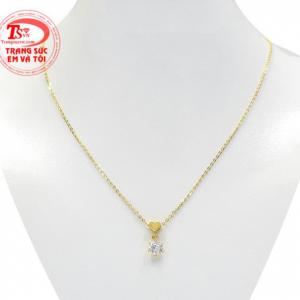 Bộ mặt dây nữ tính yêu thương mang đến vẻ yêu kiều và nữ tính đến cho người đeo. 