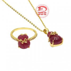 Bộ mặt dây Ruby lộc phát giao hàng nhanh trên toàn quốc.
