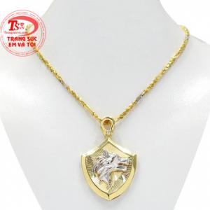 Bộ mặt dây sói dũng mãnh là sự kết hợp giữa mặt dây vàng và dây chuyền vàng nam tính.