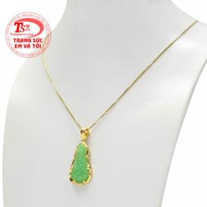 Phật quan âm tượng trưng cho điềm lành, lòng thánh thiện, bao dung, hướng phật, giải trừ hung khí, mang tới bình an, ngăn chặn tai ách cho chủ nhân.