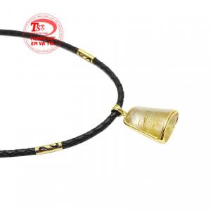 Sản phẩm phù hợp với người mệnh kim và mệnh thổ.