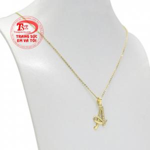 Sản phẩm hợp thời trang, dễ dàng kết hợp cùng những trang phục và phụ kiện khác.