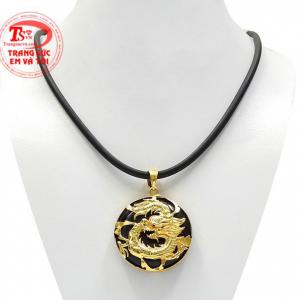 Bộ trang sức đá bọc rồng vàng tây chế tác từ vàng tây 10k. 