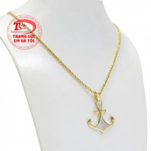Được chế tác cách tỉ mỉ mang đến bộ trang sức ấn tượng cho phái mạnh.