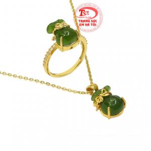  Bộ sản phẩm không chỉ làm đẹp mà còn đem lại nhiều may mắn về tài lộc cho phái đẹp. 