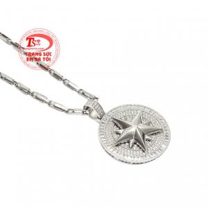 Bộ trang sức ngôi sao vàng trắng sang trọng, lịch lãm.