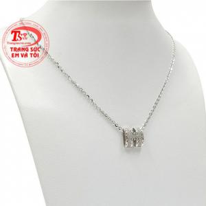 Kiểu dáng phong cách, hợp thời trang, xu hướng giúp bộ trang sức được giới trẻ ưa chuộng. 