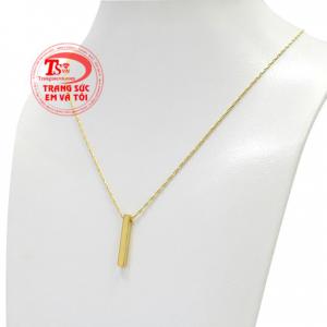 Thiết kế và chế tác kiểu dáng đơn giản nhưng vẫn rất hợp thời trang.