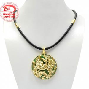 Bộ trang sức phụng hoàng jadeite đẹp với thiết kế vô cùng ấn tượng, tạo sức hút với người nhìn.