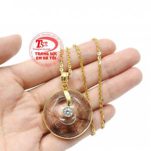 Bộ trang sức thạch anh tóc nữ đẹp là món quà phong thủy dành tặng cho người phụ nữ của bạn.