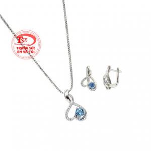 Đá topaz thiên nhiên xua tan ưu phiền, giải tỏa căng thẳng và giúp người dùng được thư thái, hạnh phúc.