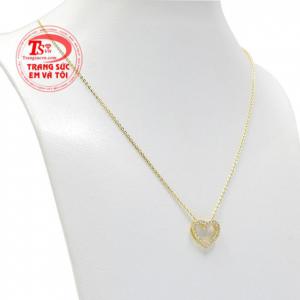 Đặc biệt với kiểu dáng hình trái tim rất phù hợp để làm quà tặng cho người bạn yêu thương vào dịp đặc biệt.