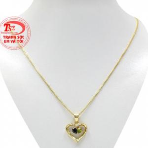 Bộ trang sức vàng trái tim yêu thương là món quà ý nghĩa dành tặng tới phái đẹp. 