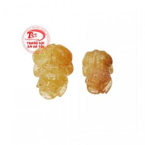 Sản phẩm có thể bọc vàng hay bạc làm mặt dây chuyền, nhẫn đeo tay tăng thêm phần sang trọng cho người đeo. 