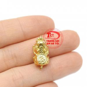 Bởi người ta tin rằng mang tỳ hưu bên mình sẽ mang lại tài lộc đến cho người dùng. 