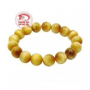 Người ta tin rằng, đá mắt hổ có thể xua đuổi tà ma, âm khí, bảo vệ người đeo khỏi những điềm xấu.