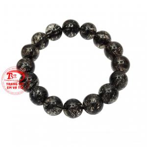 Người ta tin rằng, đá thạch anh tóc đen chứa nguồn năng lượng từ trường mạnh mẽ có tác dụng rất tốt trong phong thủy và sức khỏe. 