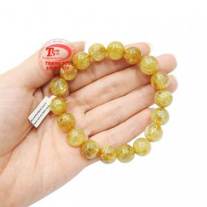  Khách hàng có thể lựa chọn chuỗi tay này để làm quà tặng cho người thân và bạn bè. 