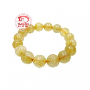 Chuỗi thạch anh tóc vàng thiên nhiên mang năng lượng tích cực giúp cho tinh thần được vui vẻ, sảng khoái, giảm căng thẳng mệt mỏi.