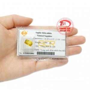 Đá Sapphire là viên đá của tháng 9 mang đến nhiều vận may.