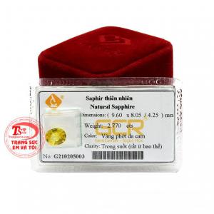 Đá sapphire vàng là biểu tượng sự giàu sang, thịnh vượng mang đến may mắn cho người dùng.