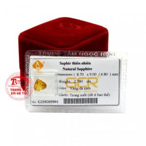 Viên đá này được chế tác vô cùng tỉ mỉ hình trái tim tạo vẻ độc đáo khi gắn lên các sản phẩm trang sức vàng, bạc.