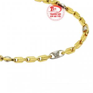 Dây chuyền ấn tượng vàng tây nhận đặt chế tác theo yêu cầu.