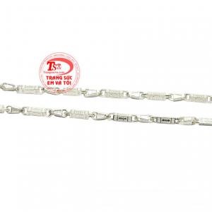 Dây chuyền bạc ấn tượng phái mạnh nhận đặt chế tác theo yêu cầu.