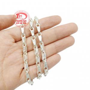 Dây chuyền bạc phong cách nam giới giao hàng tận nơi.