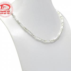 Các bậc cha mẹ luôn mong muốn đem đến những điều tốt đẹp nhất đến cho con của mình.